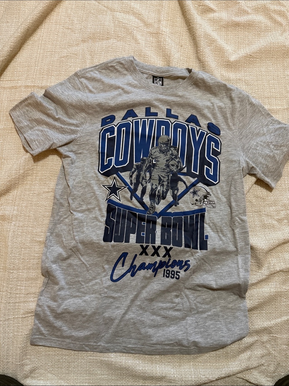 Dallas Cowboys Super Bowl Champions Grey Graphic Tee